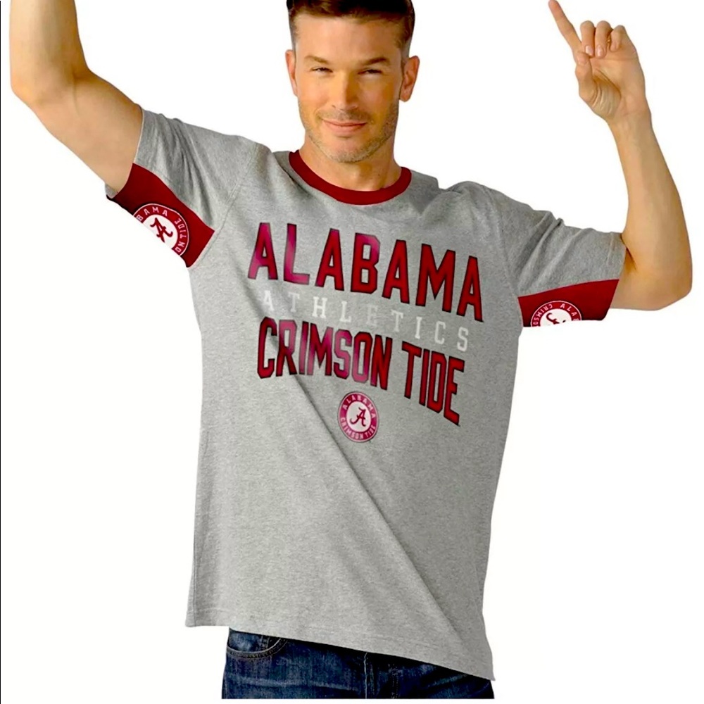 Brand New Alabama Crimson Tide Hands High T-shirt Shirt Size Medium NCAA